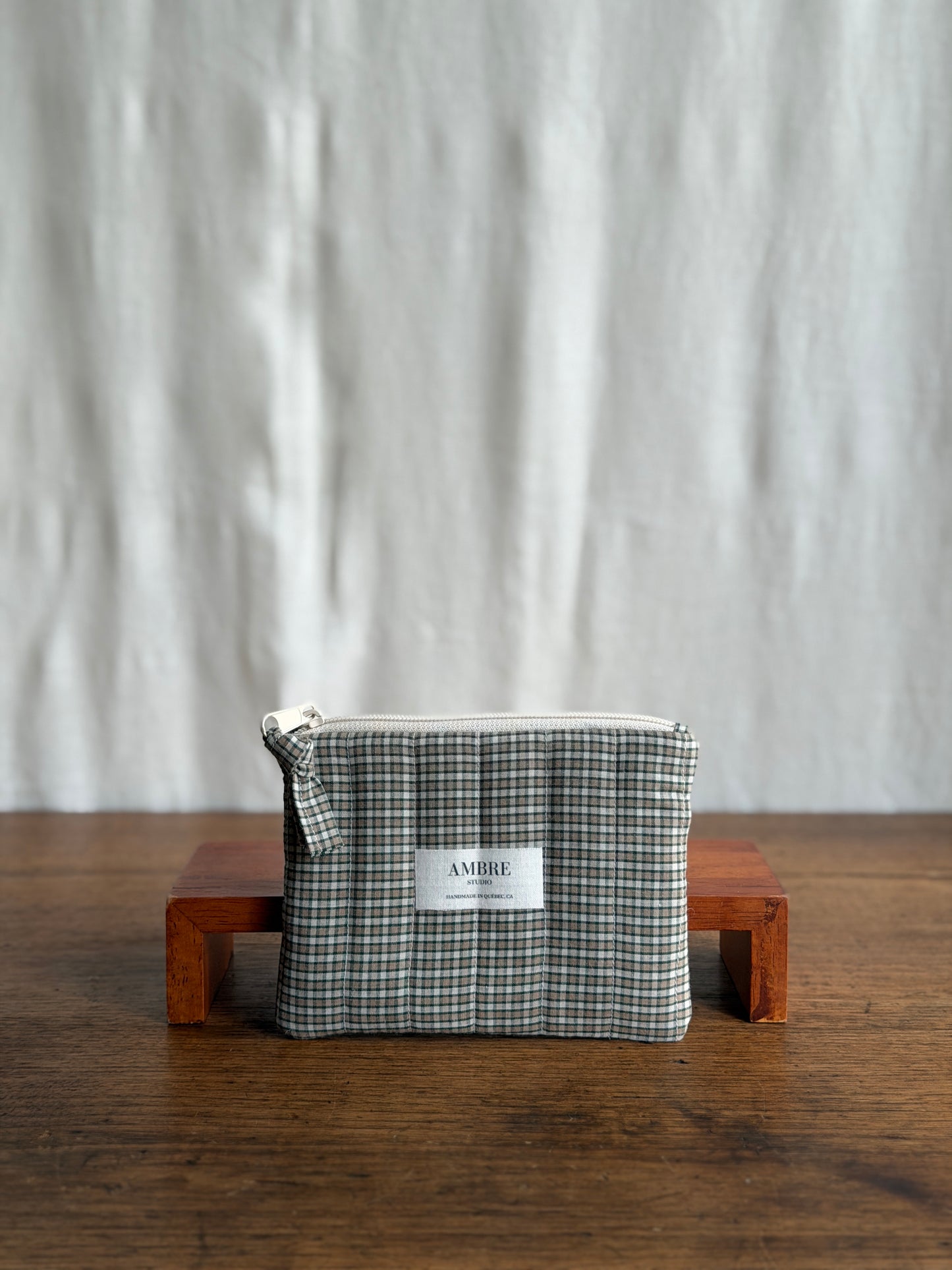 Petite pochette à carreaux