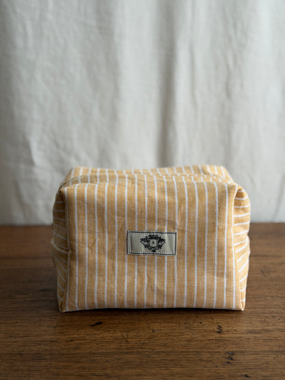 Trousse en lin à rayures