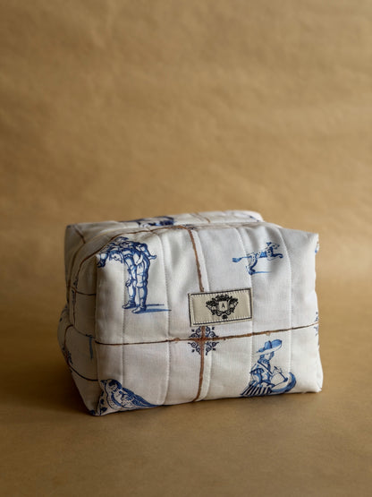Trousse bleue et blanche